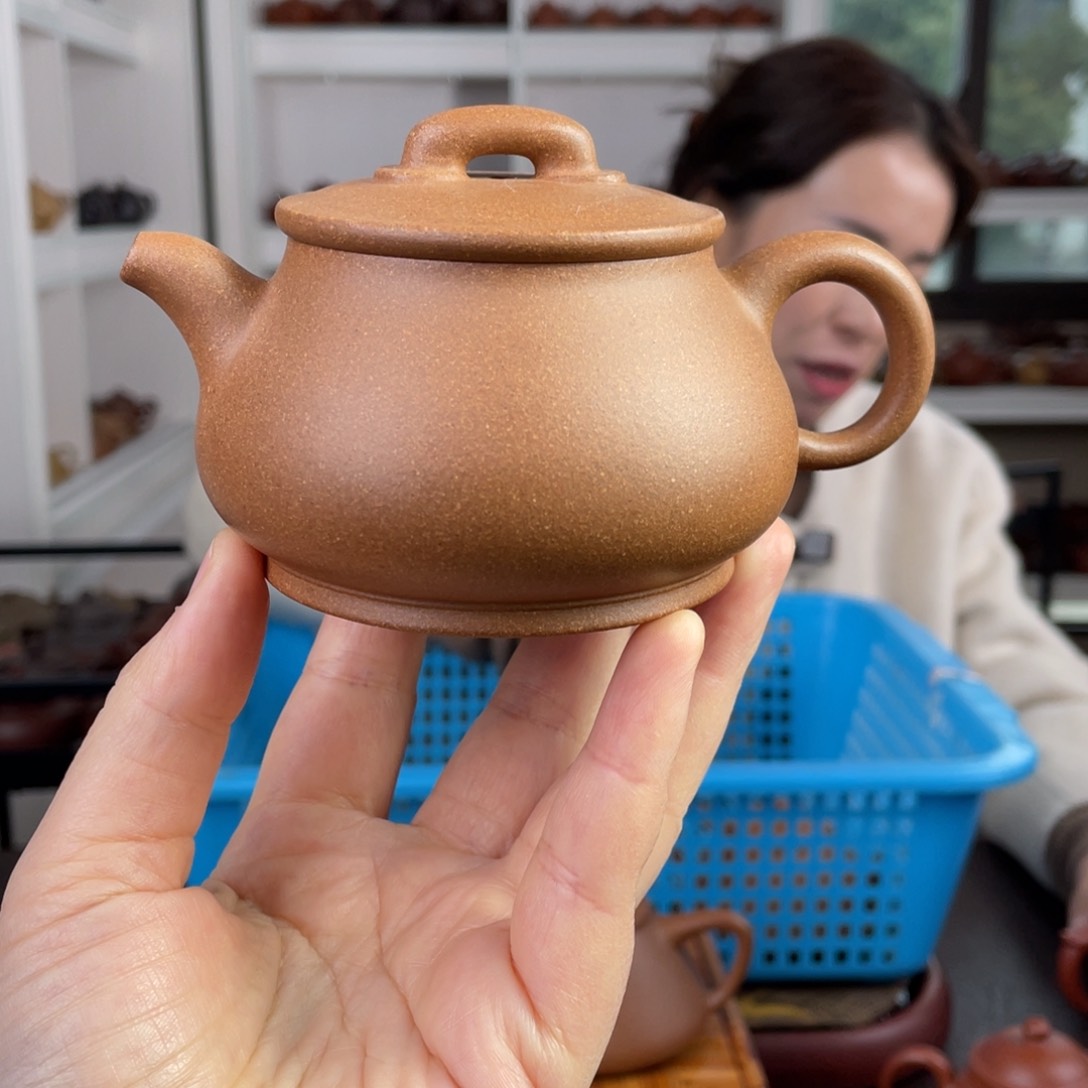 紫砂茶壶玉成段如象200cc