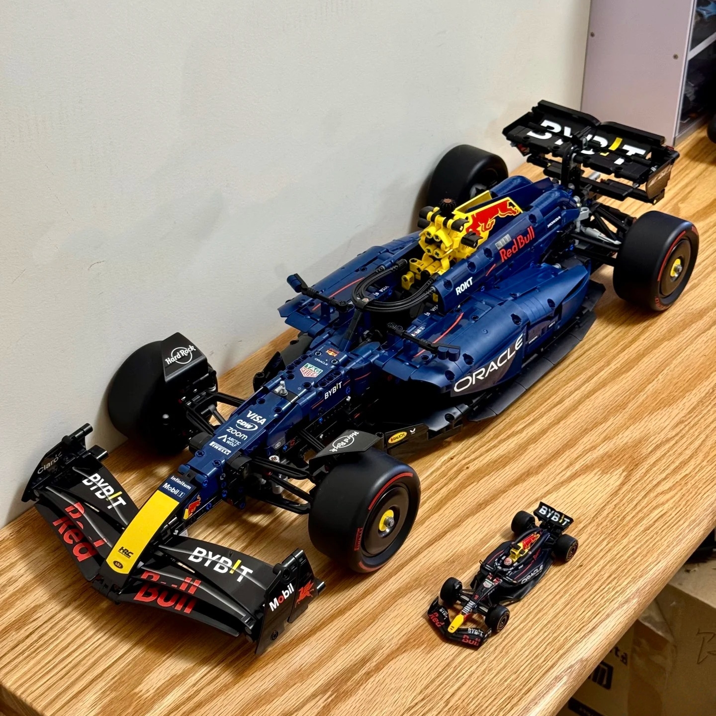 赵财猫】红牛车队RBF1超级赛车机械组高难度拼装成人积木模型玩具