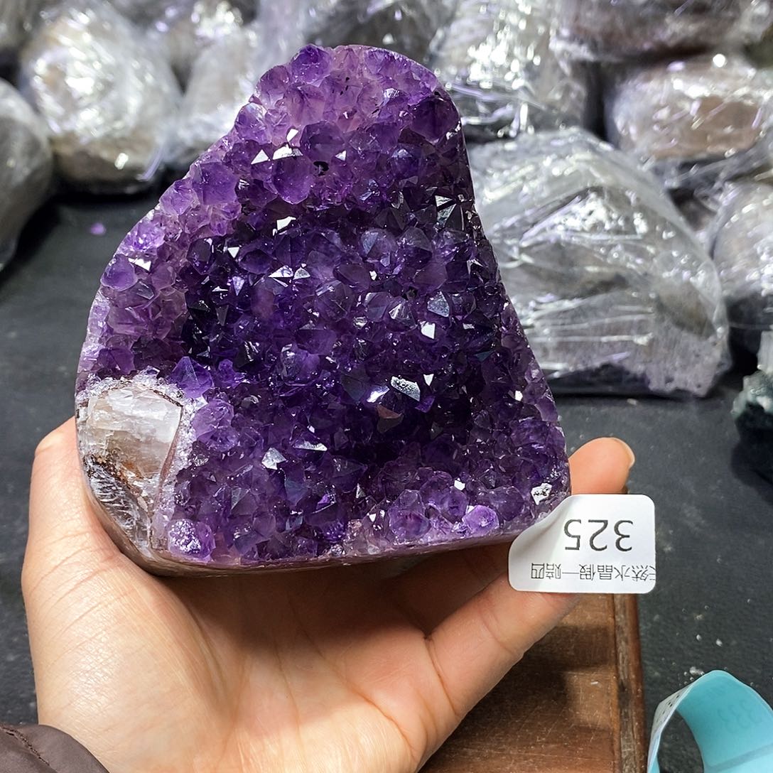 水晶大型摆件（非配饰）未镶嵌