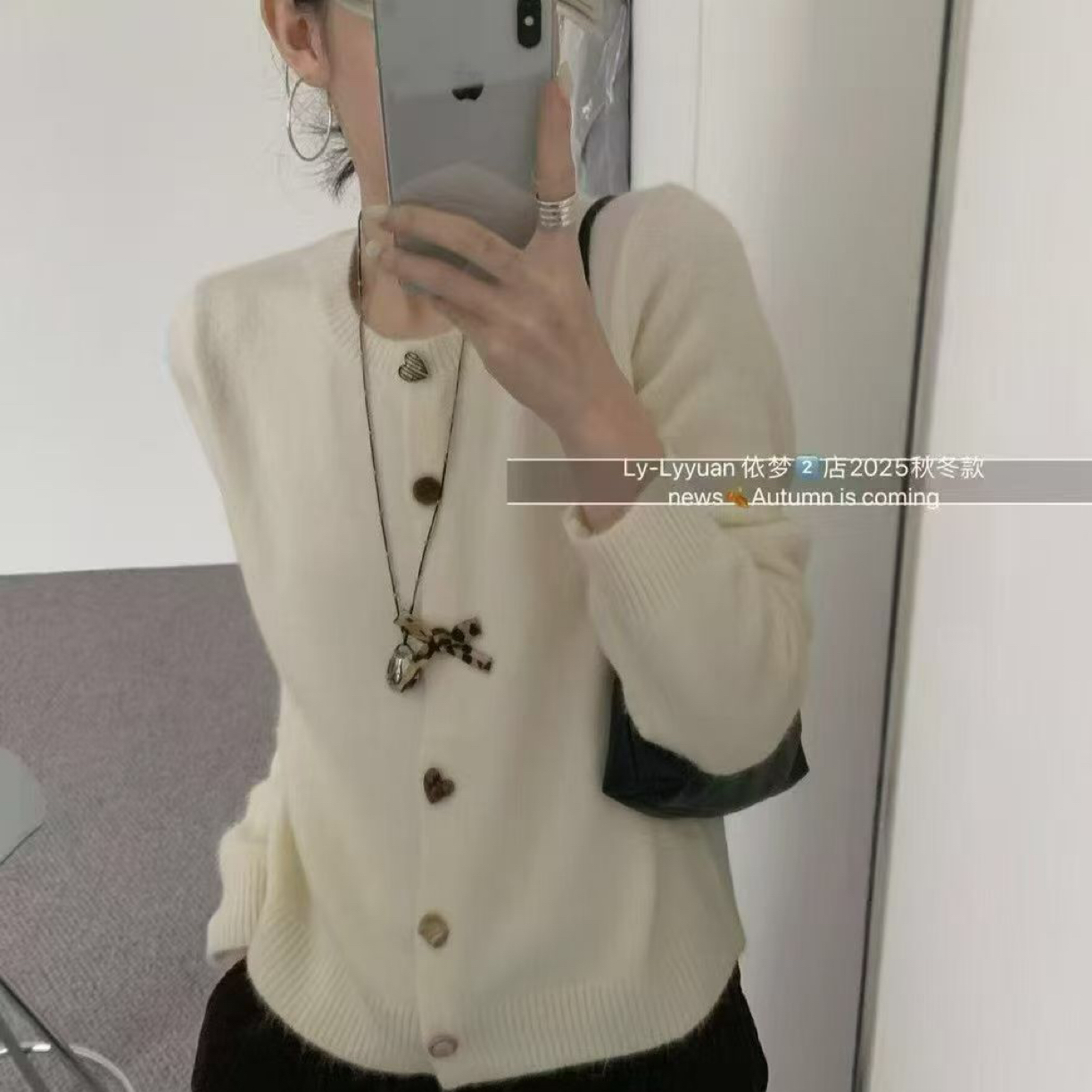  软糯糯蝴蝶结异形纽扣针织开衫女2025秋季新款圆领时尚上衣