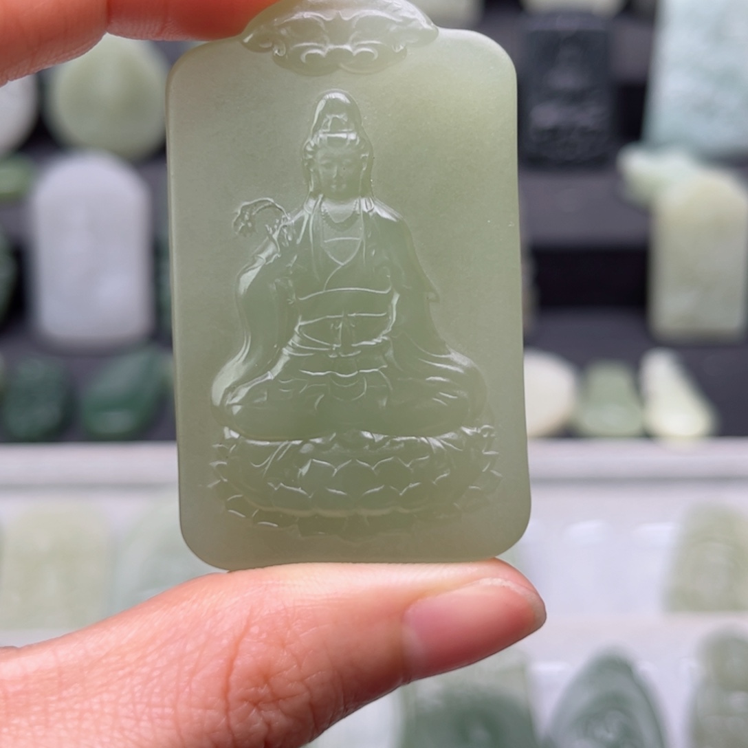 和田玉颈饰未镶嵌军***_