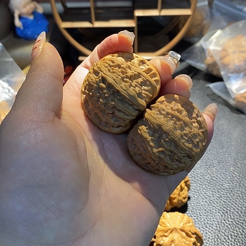 文玩核桃吊坠V****e白狮子41