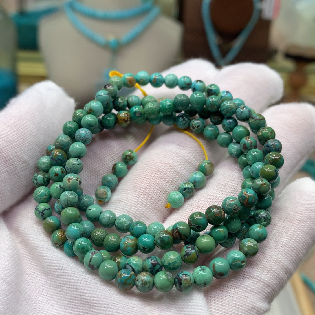 绿松石配饰未镶嵌