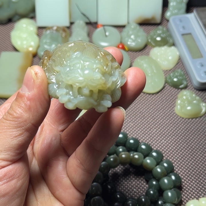 沐***号和田玉（糖玉）未镶嵌挂件