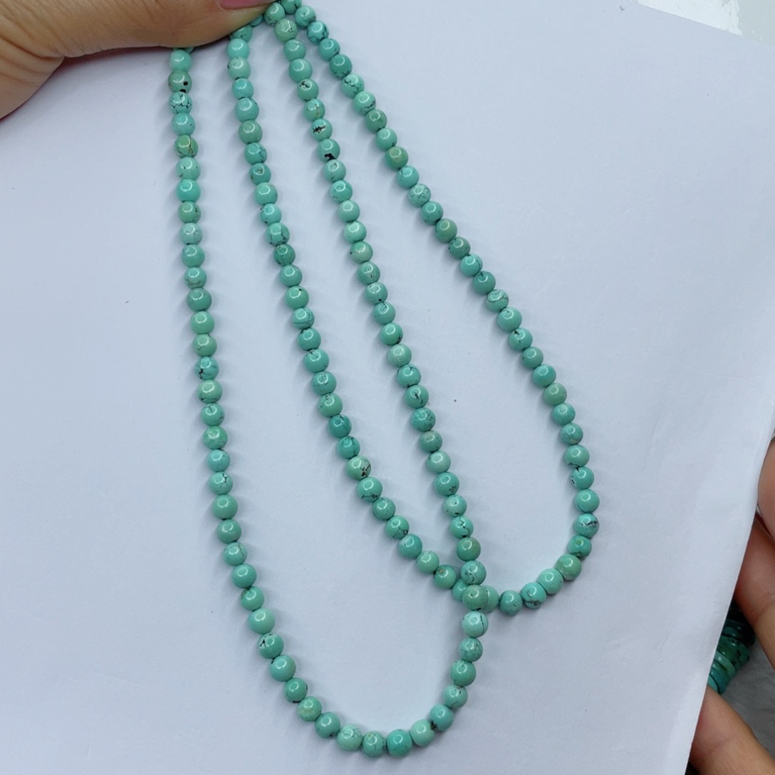 绿松石颈饰未镶嵌