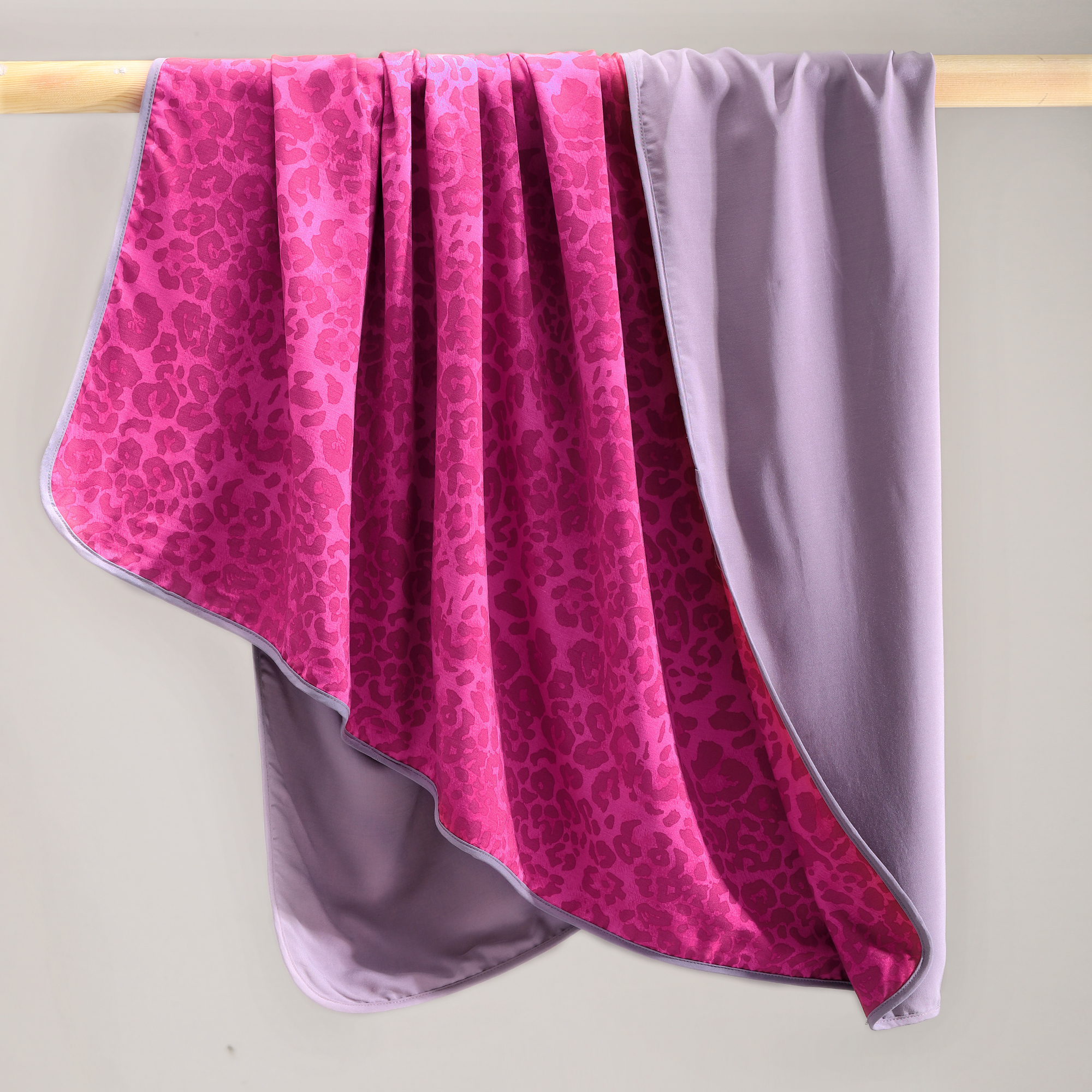 人造棉盖毯毯子薄款办公室午睡披肩夏凉被空调毛巾被飞机航空沙发