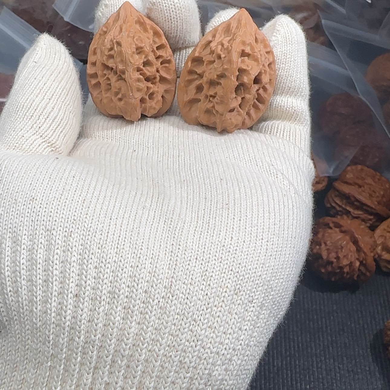 【闪购商品】文玩核桃把件子午鸡心