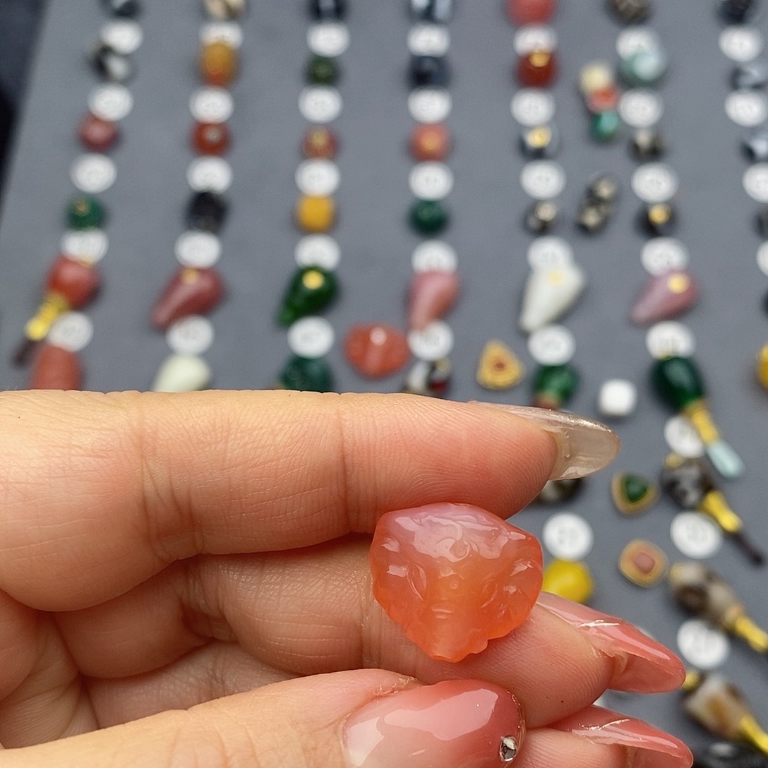 玛瑙/玉髓饰品合金