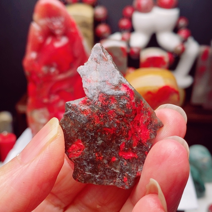 昌化鸡血石鸡血石毛料