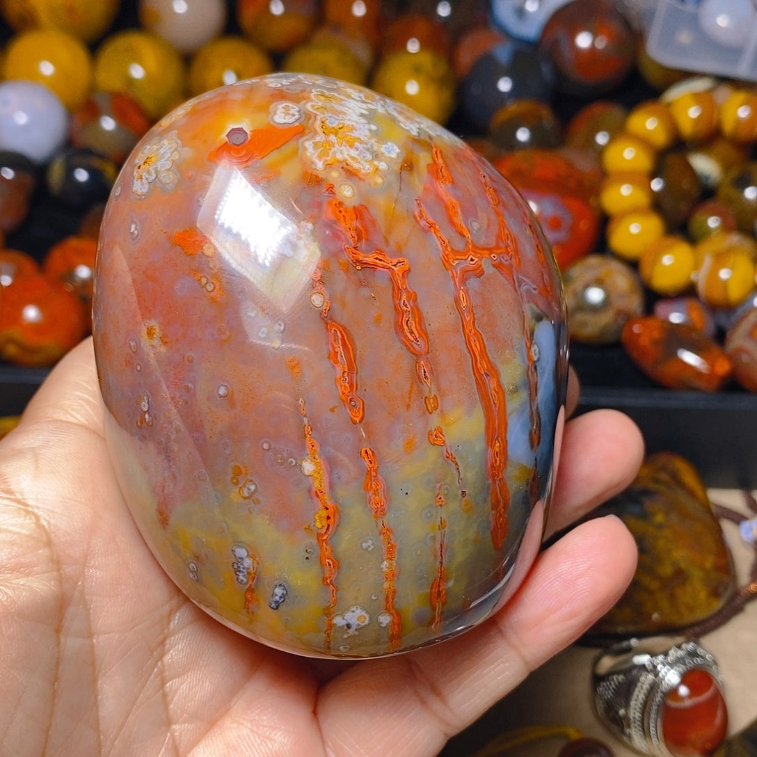 未镶嵌颈饰玛瑙/玉髓一**缘