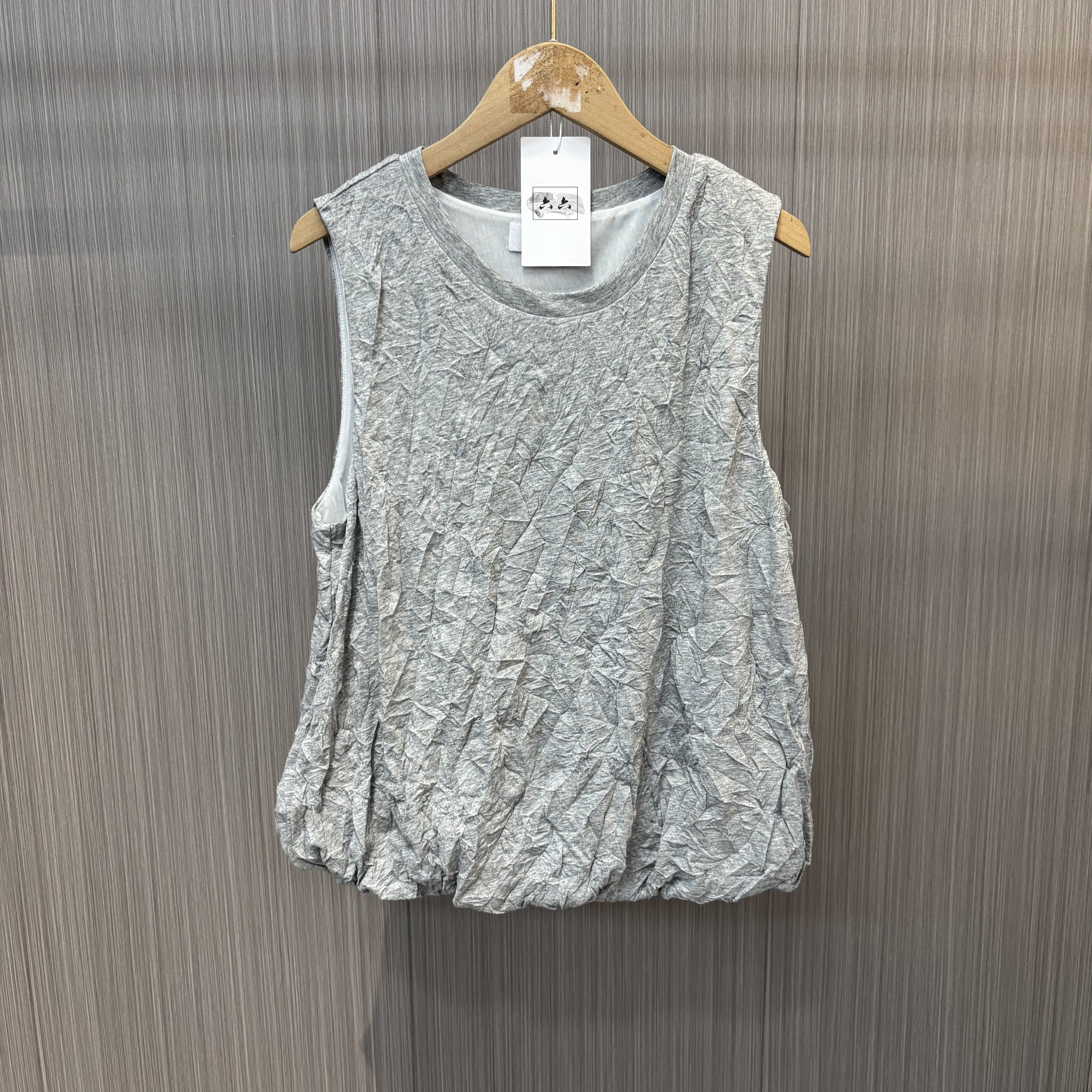 褶皱肌理感花苞无袖背心80121