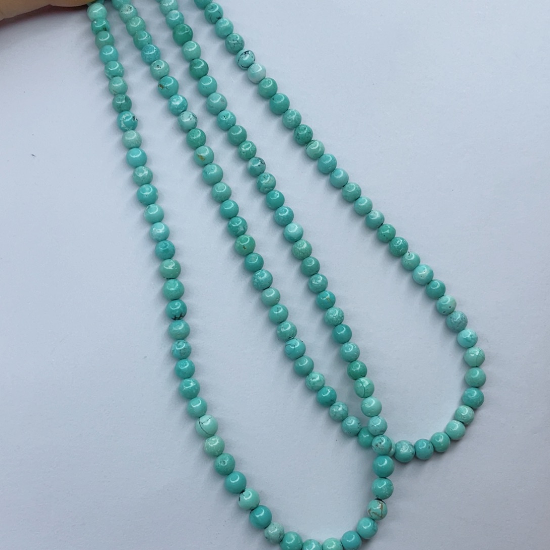 绿松石颈饰未镶嵌