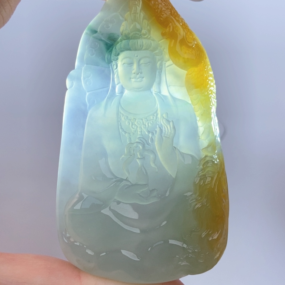 翡翠颈饰未镶嵌观音