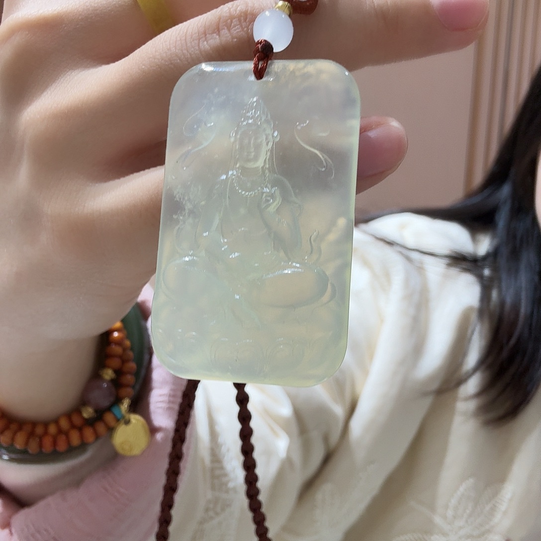 蛇纹石玉未镶嵌颈饰
