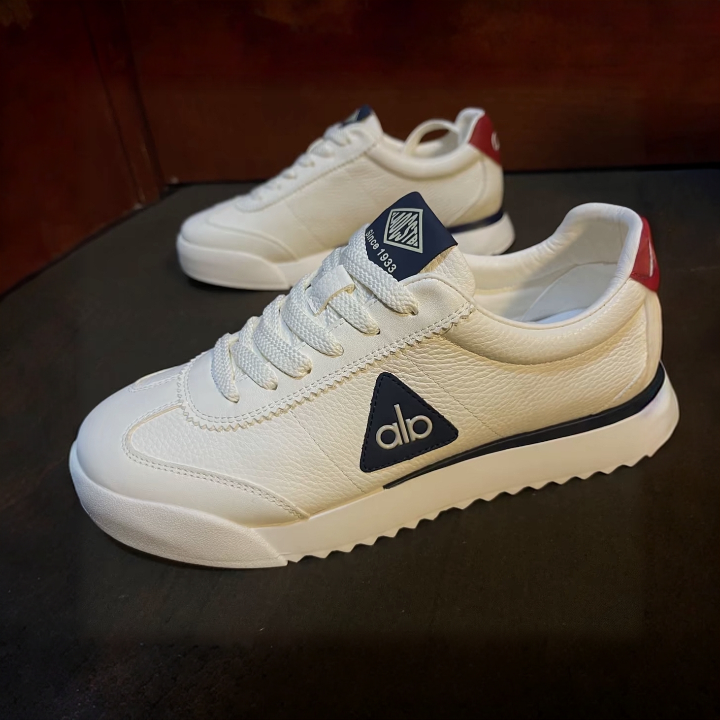 阿甘鞋男2025新款秋季时尚男鞋低帮轻便透气休闲纯皮小白鞋轻