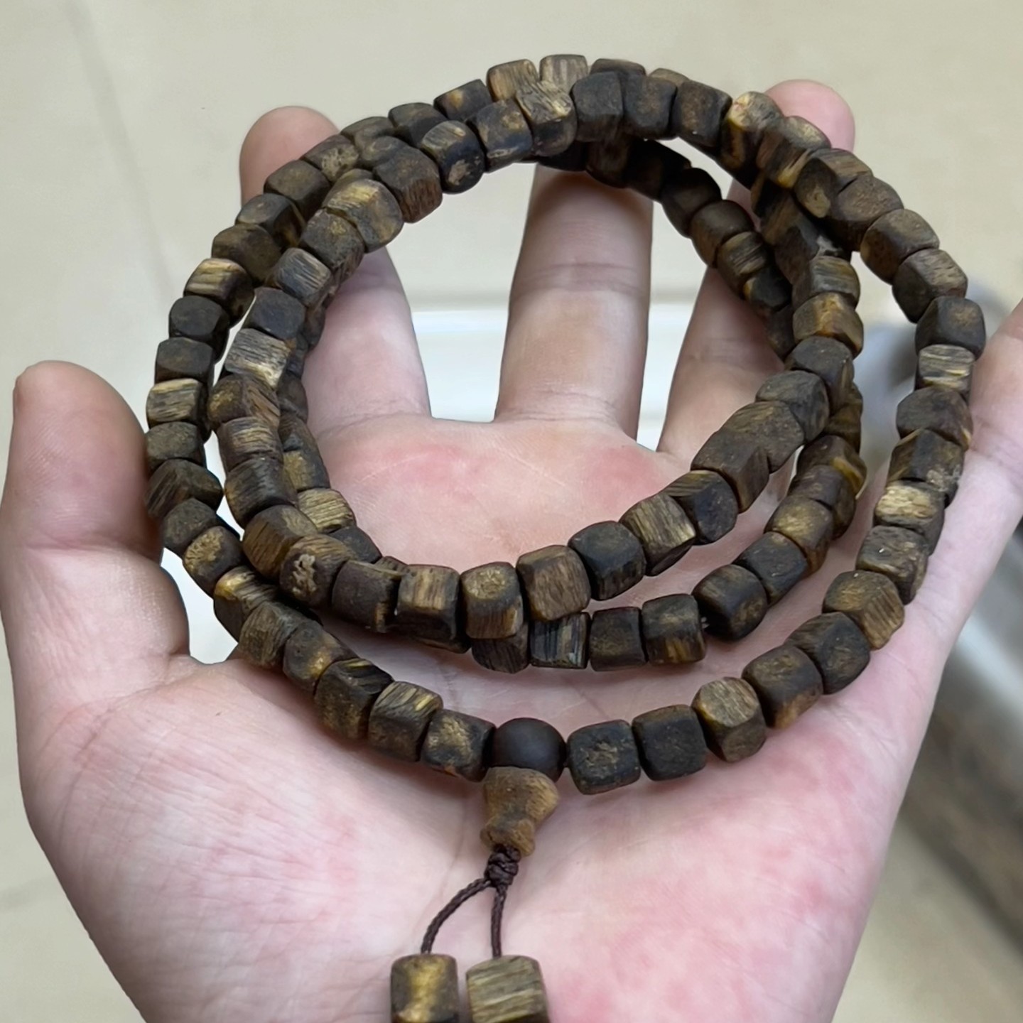 沉香奇楠沉香方珠高克重25克加长串【油叶子】孤品