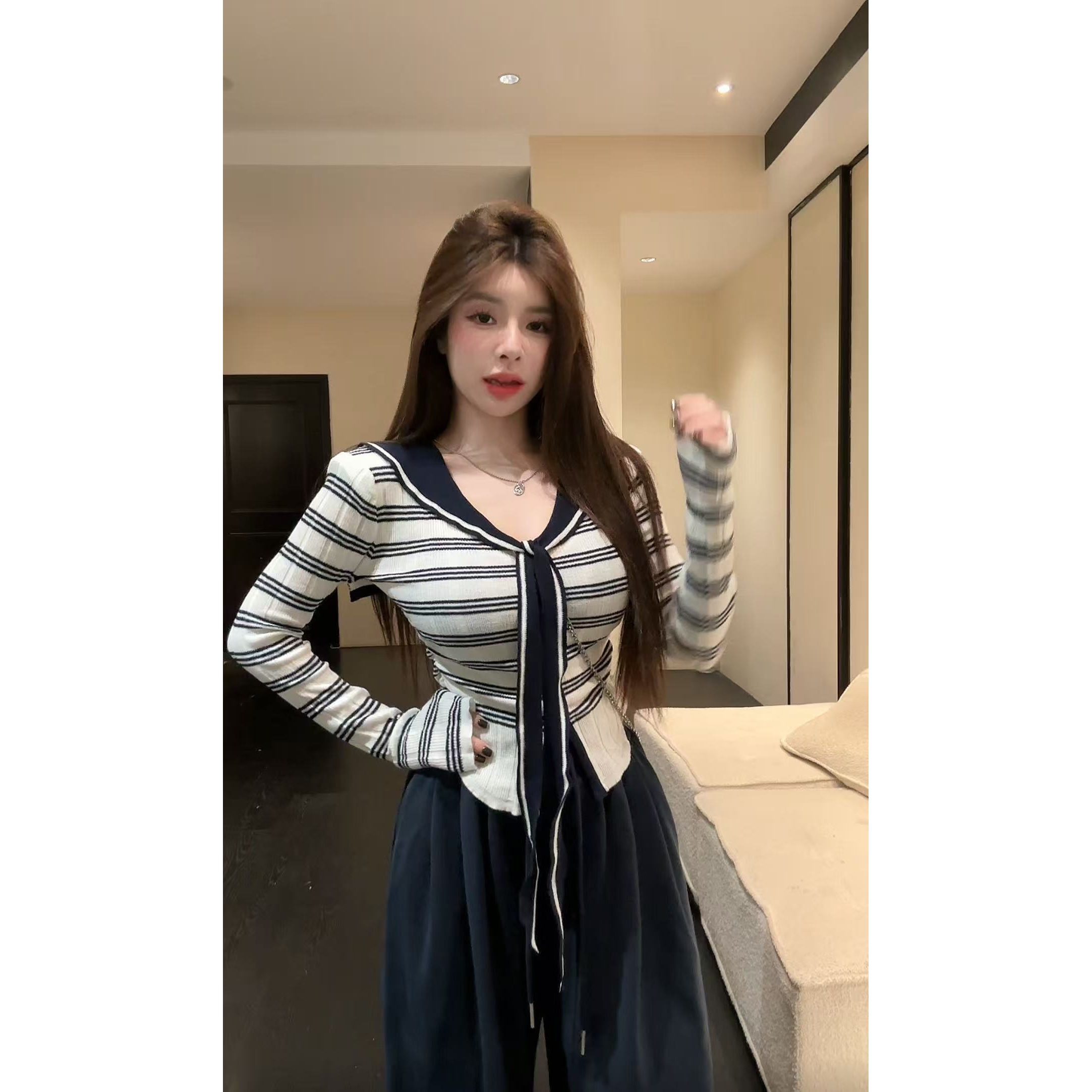 【HuiHui】秋季条纹针织衫百搭长袖薄款上衣带垫肩（L0227）