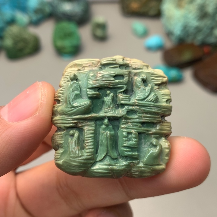 绿松石未镶嵌颈饰