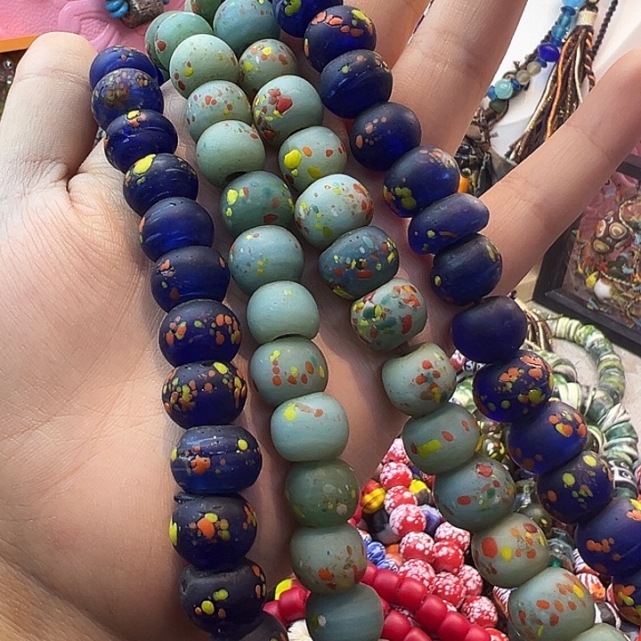 琉璃颈饰单条价格（）