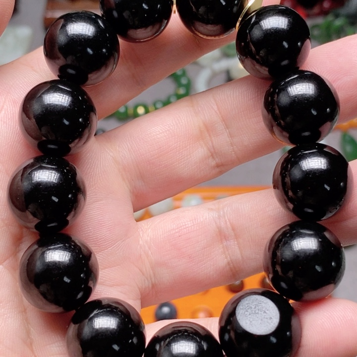 l***f和田玉未镶嵌手链