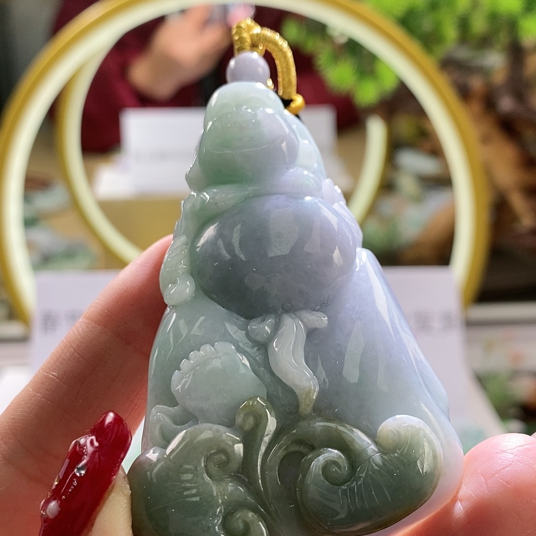 【闪购商品】翡翠颈饰未镶嵌佛