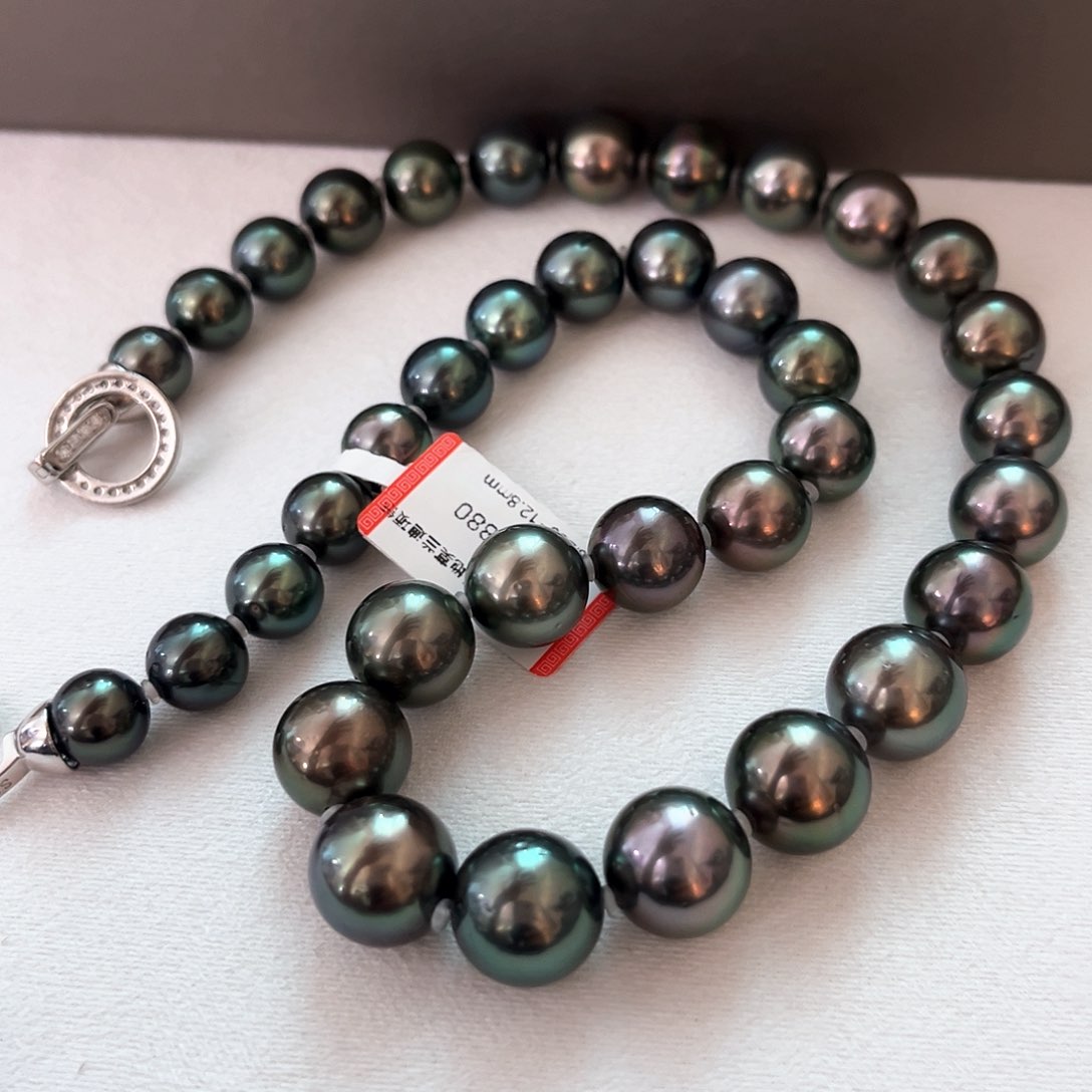 18K金镶嵌海水珍珠耳饰孔雀绿9-12.8