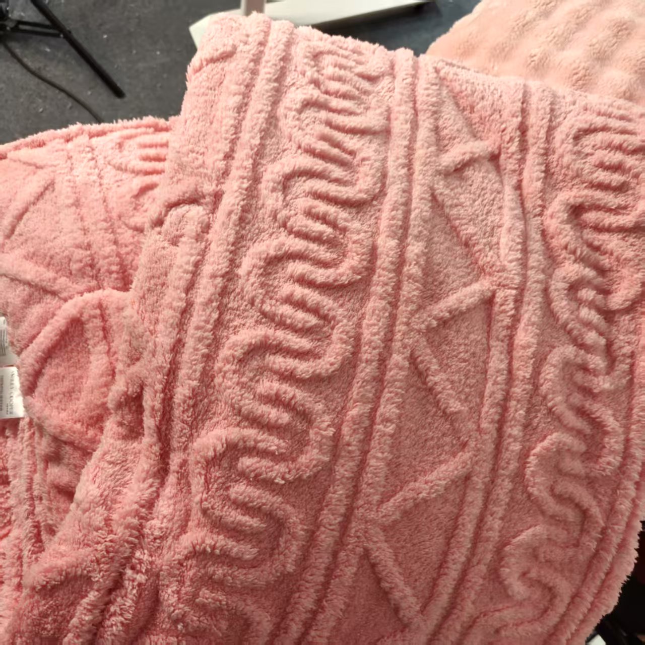 200*230【粉色波浪纹】毛毯