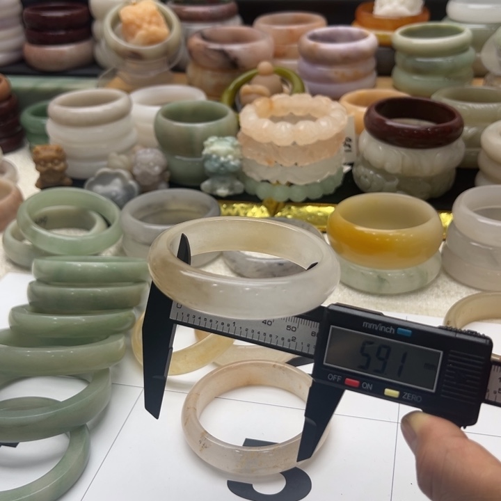 石英岩玉合金手镯