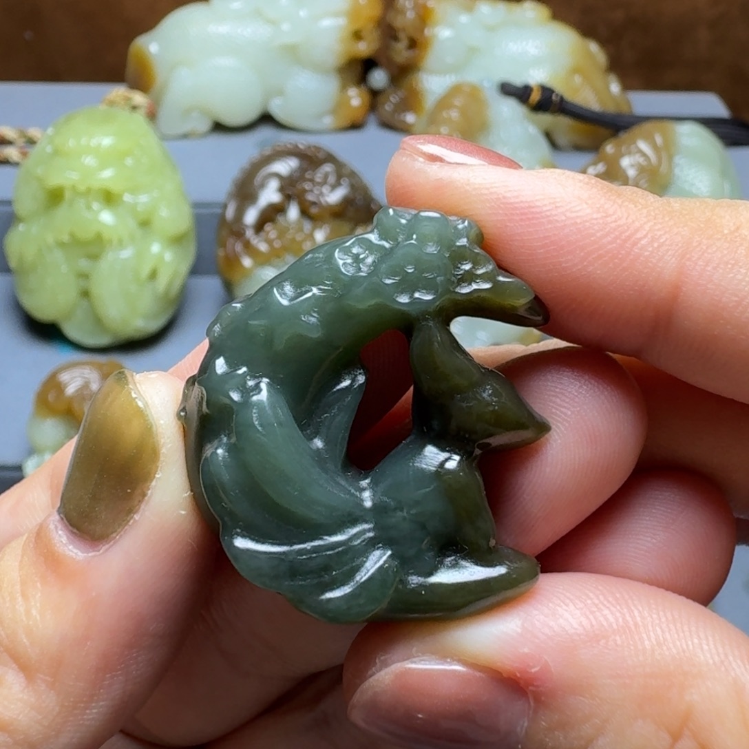 颈饰未镶嵌和田玉
