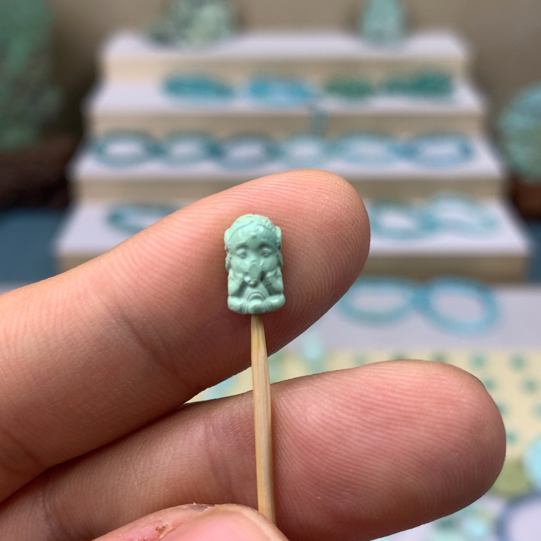 绿松石配饰未镶嵌