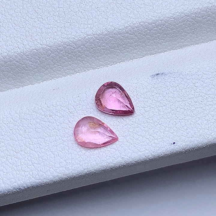 尖晶石裸石二颗水滴