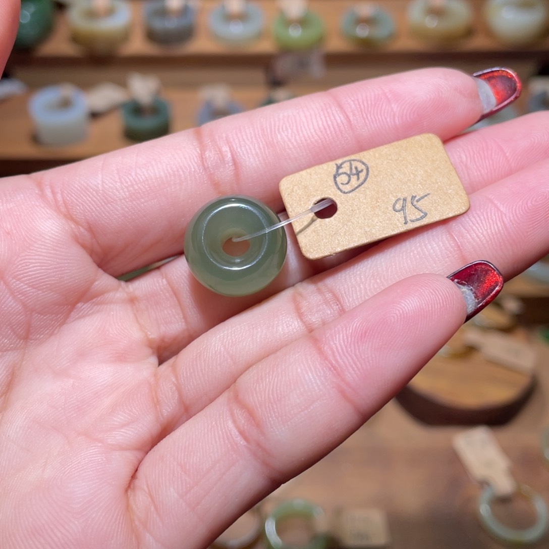 和田玉颈饰未镶嵌54