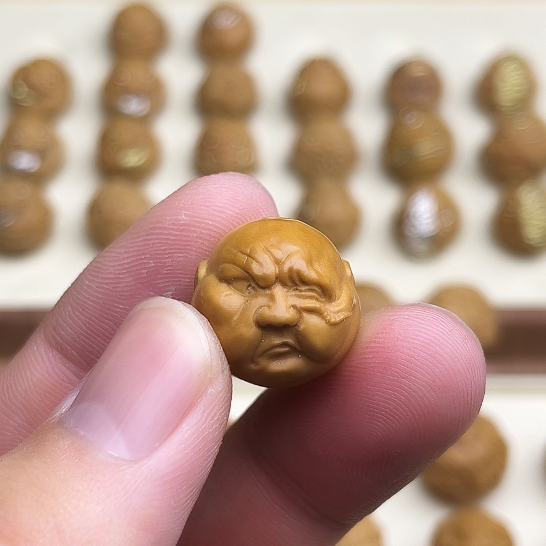 猴头核桃吊坠百态毛毛虫17