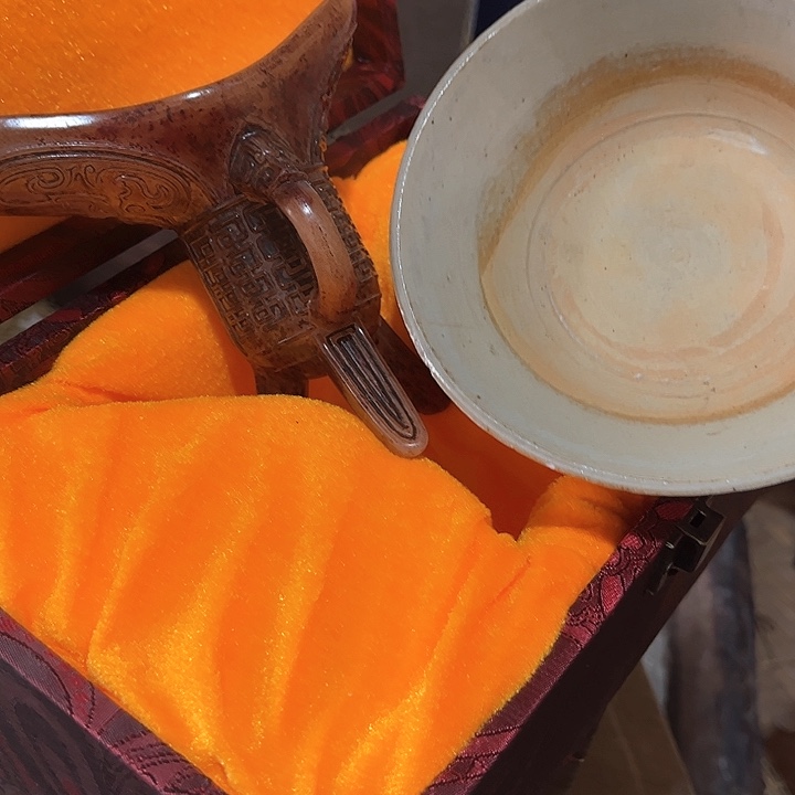 瓷片给足个差评师吧……