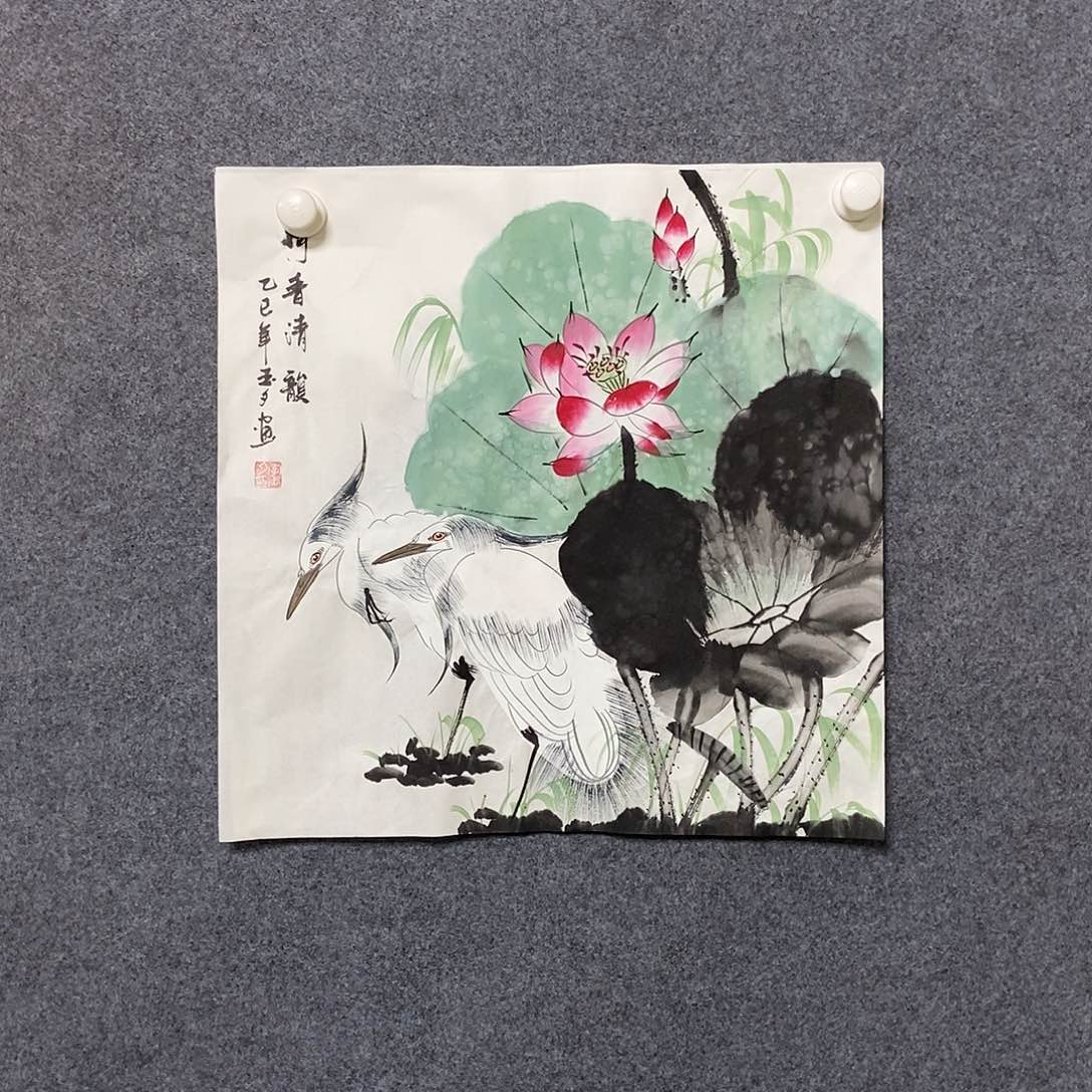 国画三尺斗方荷花一副