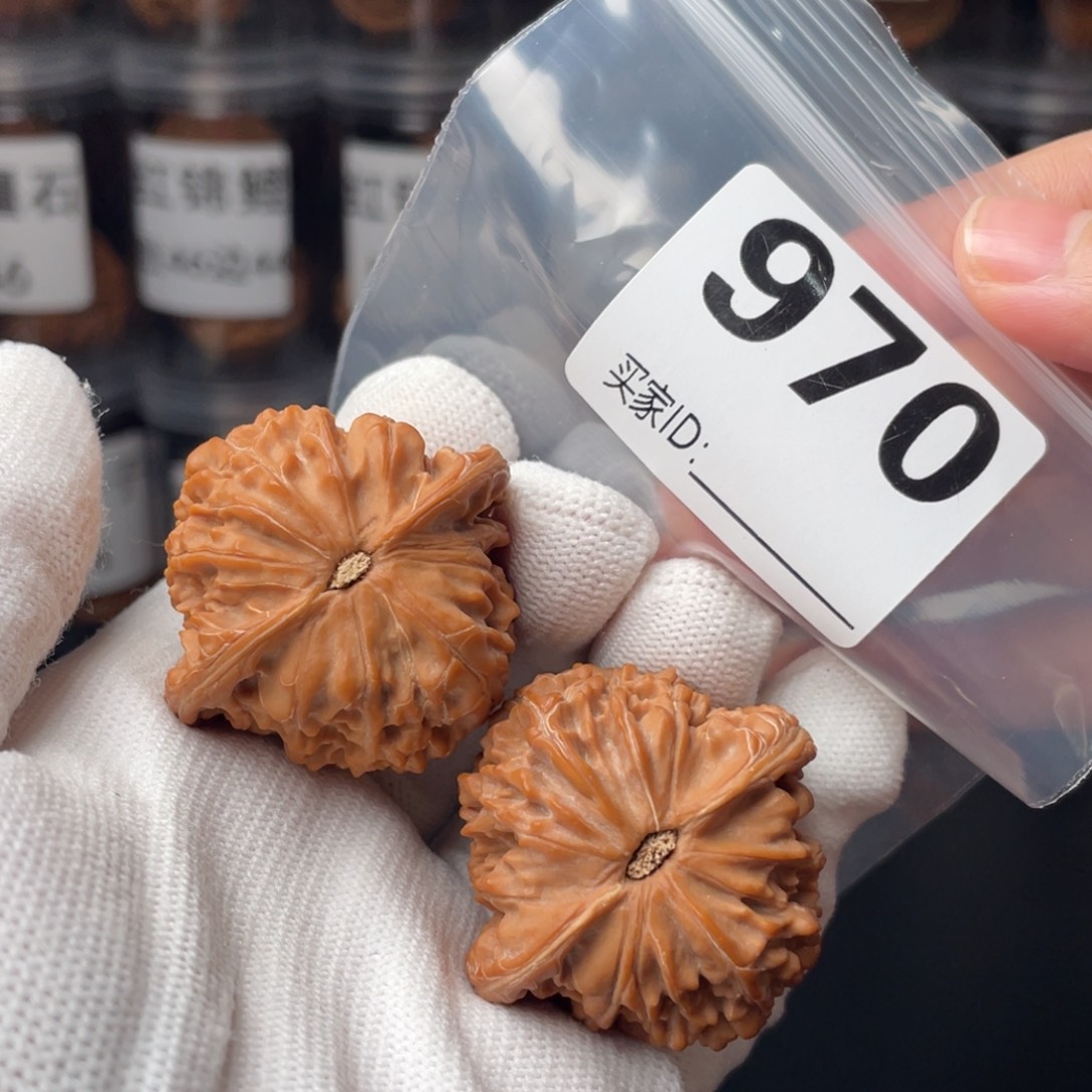 放***，把件文玩核桃40磨盘