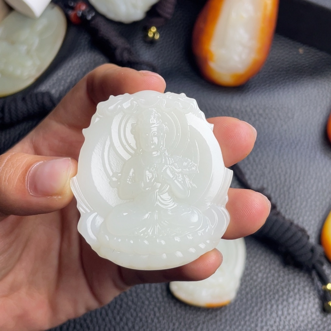 枯***叶和田玉未镶嵌挂件