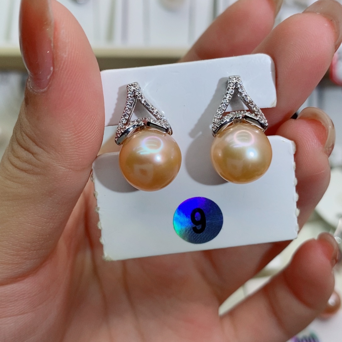 淡水珍珠银S925镶嵌耳饰