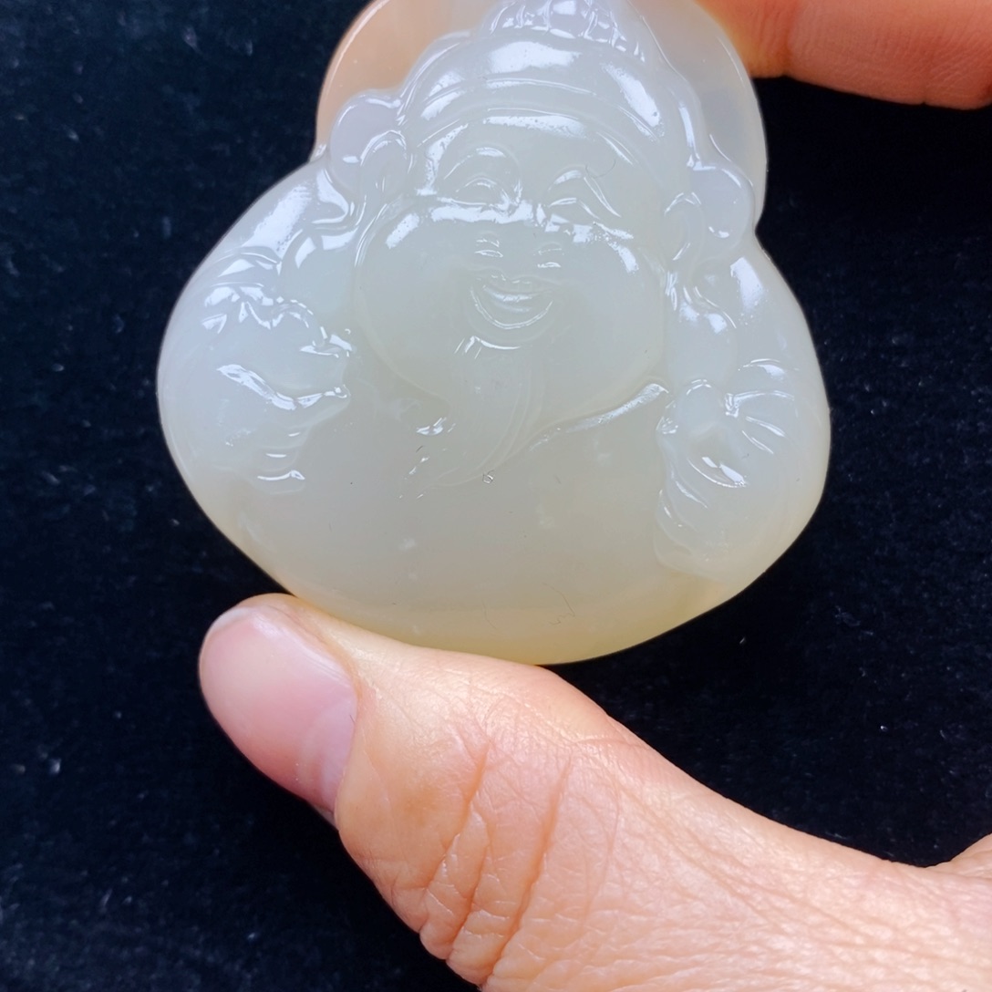 石英质玉（黄龙玉）颈饰未镶嵌