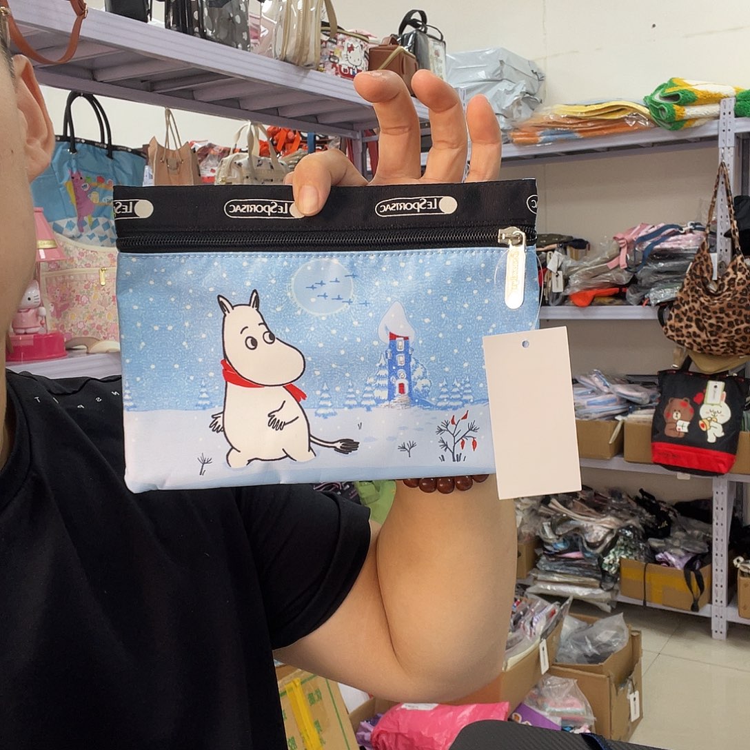 PU化妆包等产品和