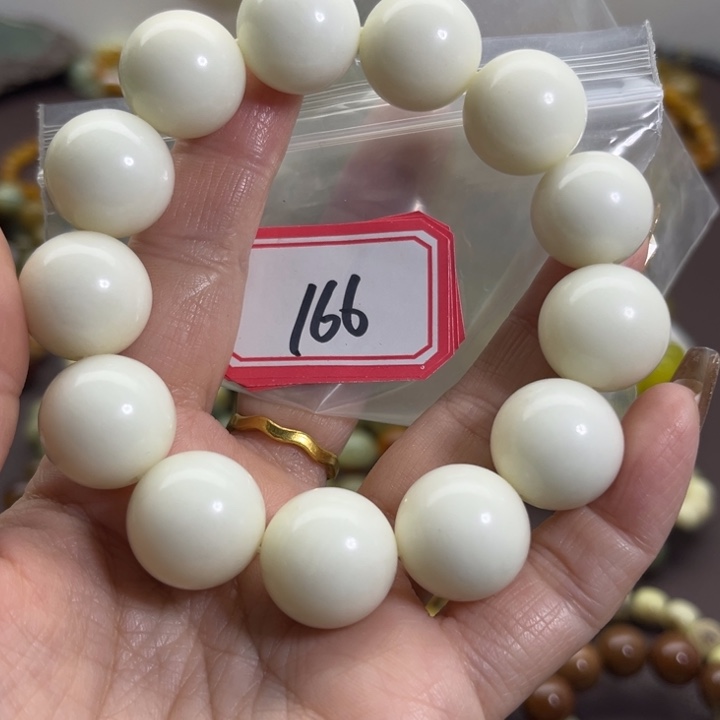 蛇纹石玉未镶嵌手链