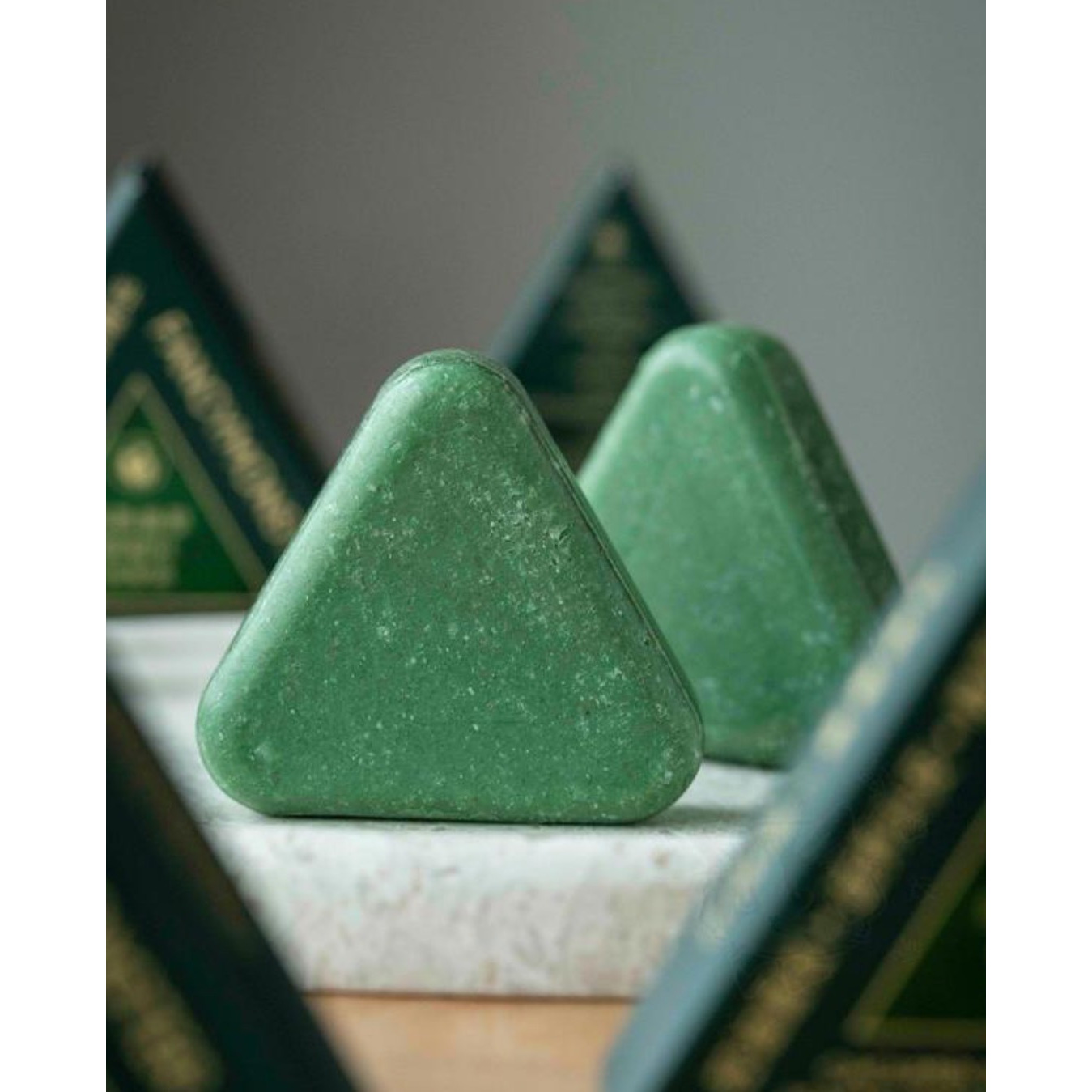 zj 侧柏叶洗发皂乌斯曼手工香皂