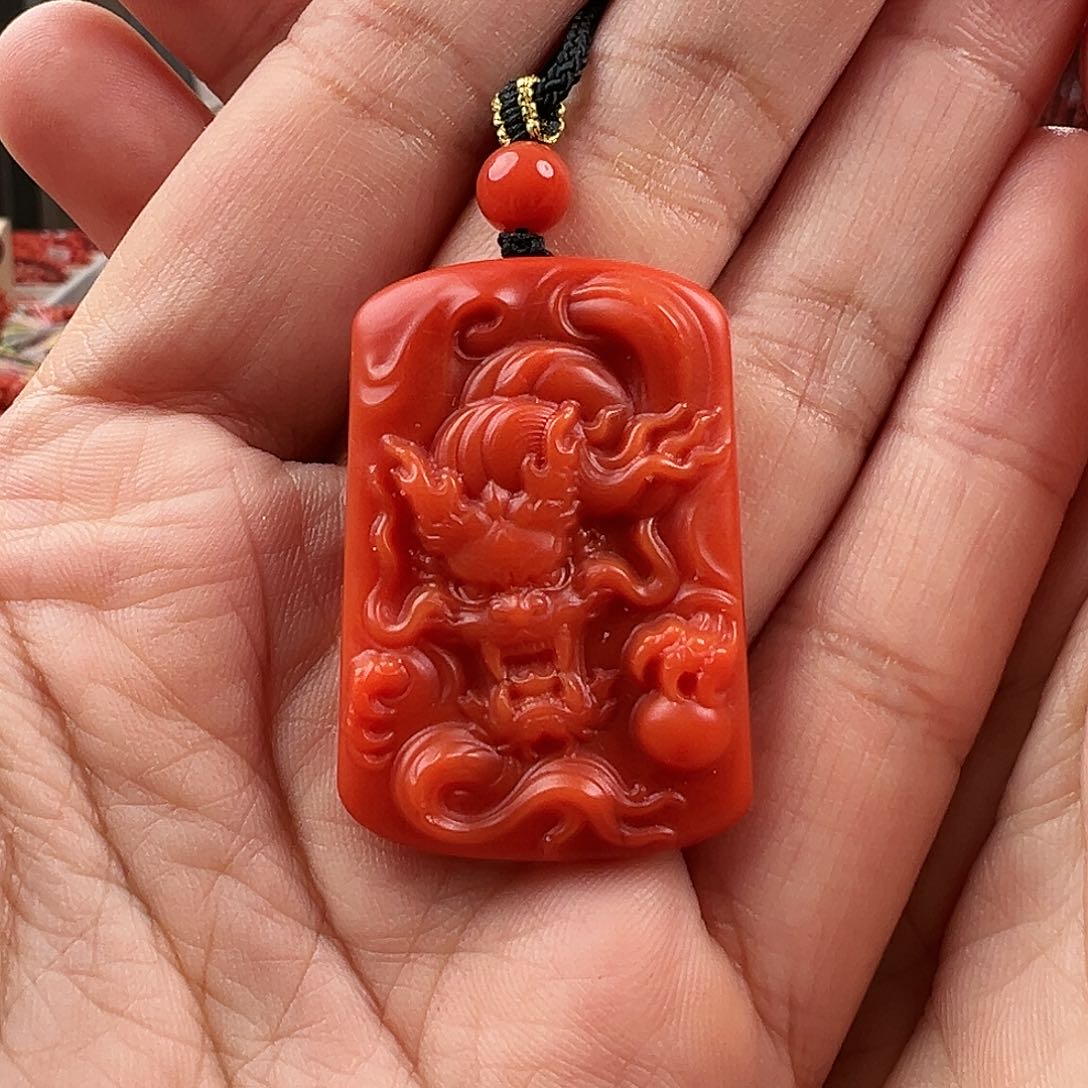 南红玛瑙吊坠未镶嵌
