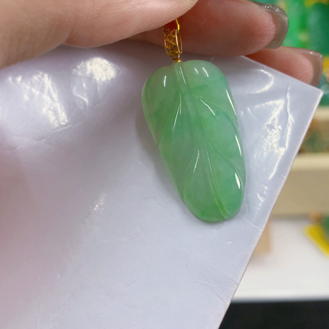 吊坠(不含链)18K金镶嵌翡翠