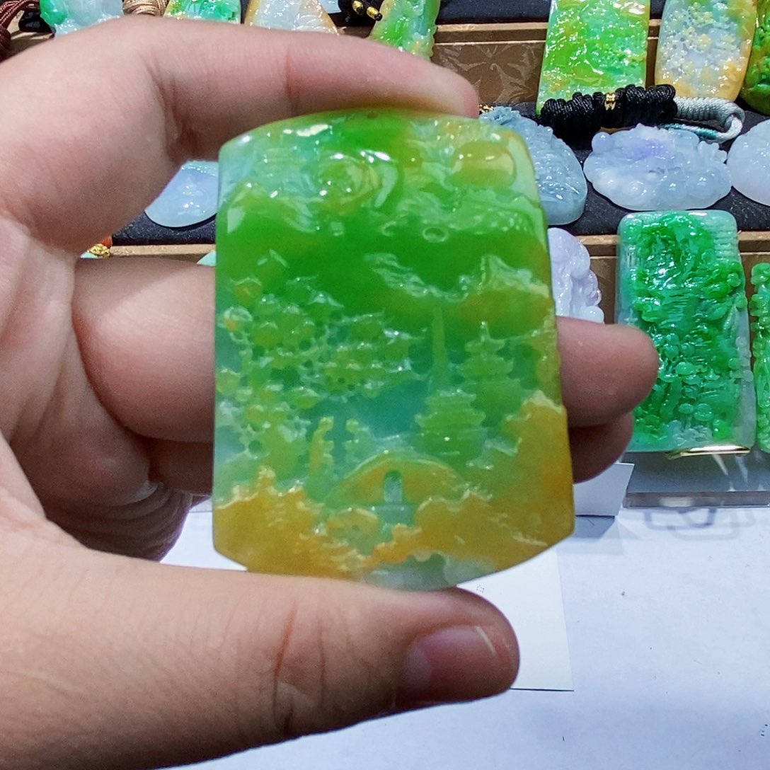 定制翡翠未镶嵌翡翠