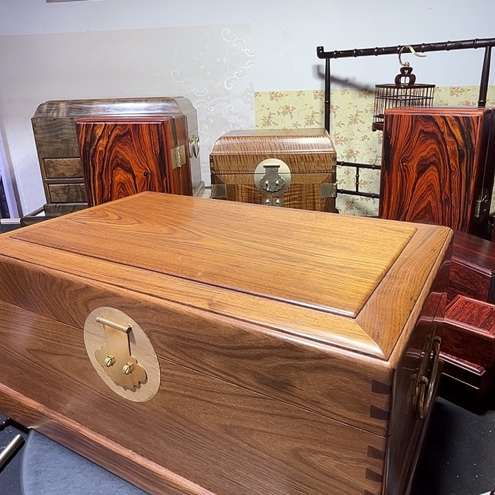 非洲紫檀（红花梨）檀香木