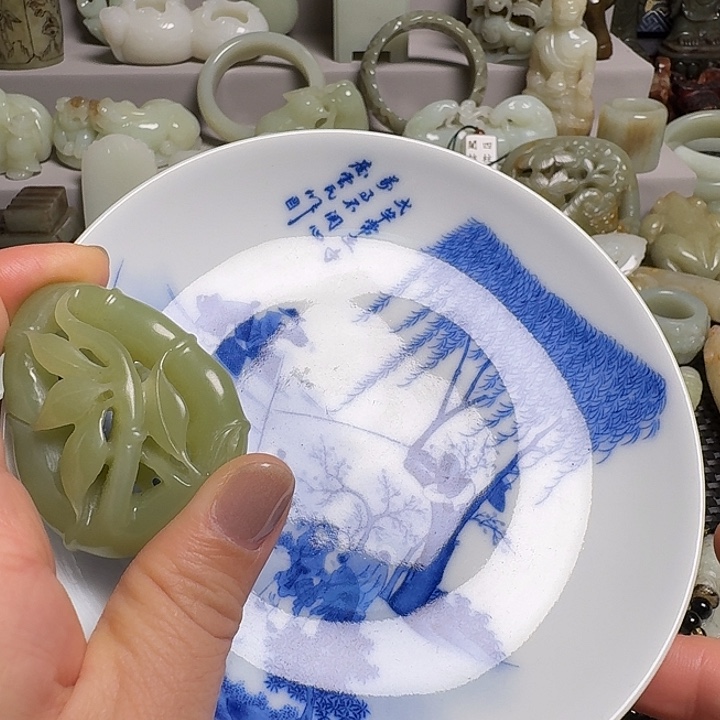华***哥瓷片新号开播牌子一个