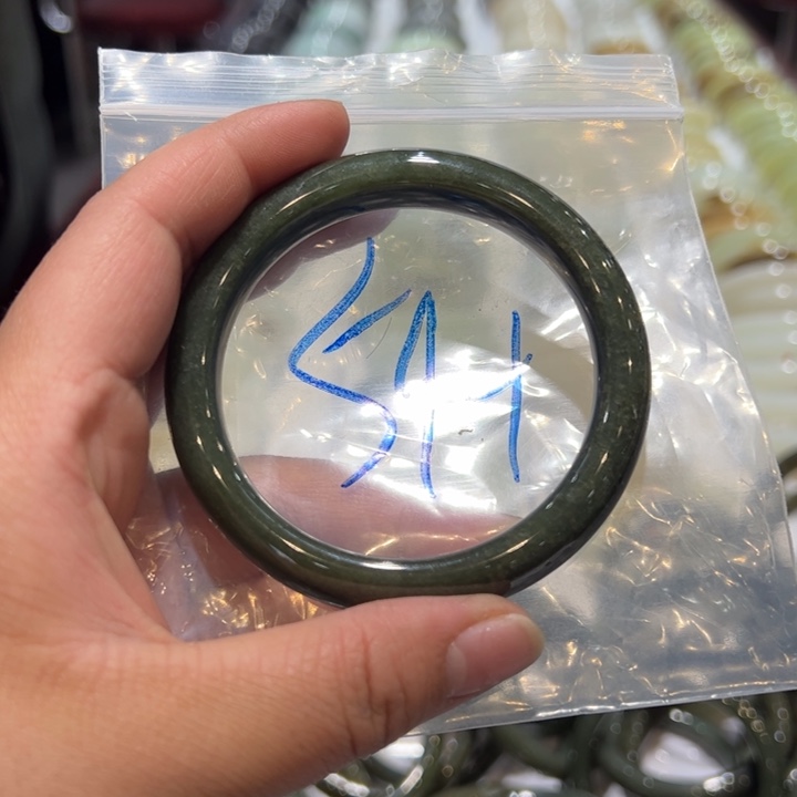 和田玉（糖玉）笔搁未镶嵌