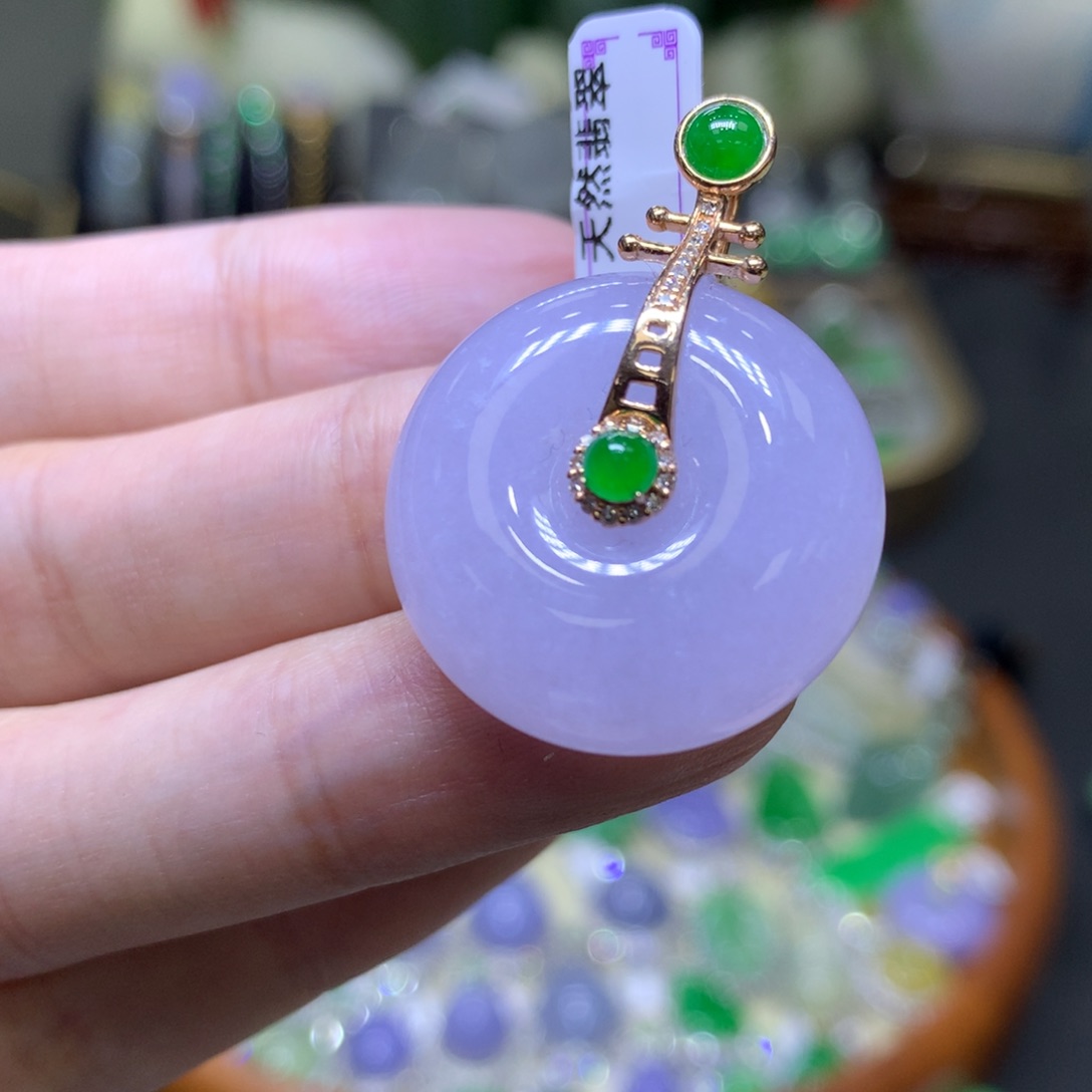 翡翠颈饰18K金镶嵌翡翠吊坠项链