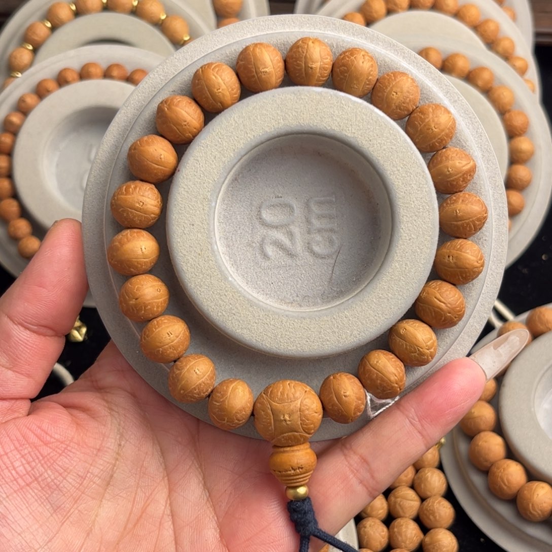 凤眼菩提手串他**爷尼泊尔12矮桩